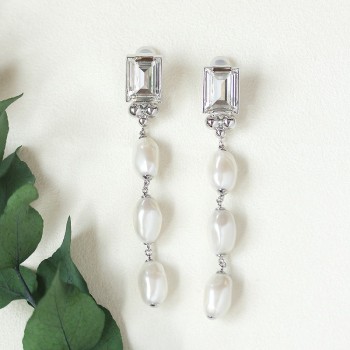 Delighted earring