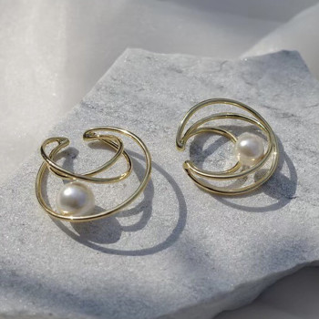 planet pearl earcuff